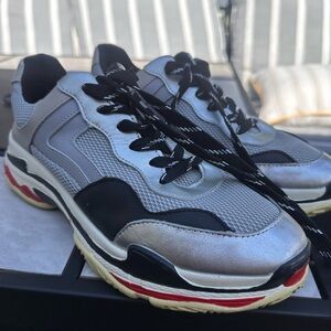 Steve Madden casual shoes